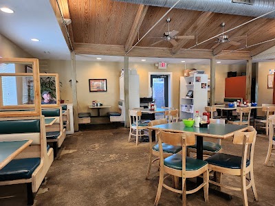 Local's Family Diner